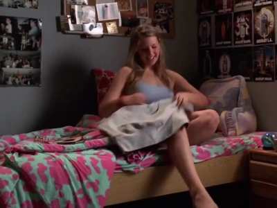 Ari Graynor (The Sopranos - Season 3, Episode 1)