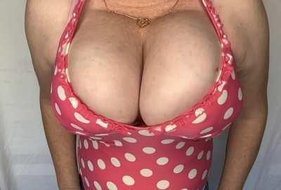 [OC] Should I do more of these slo-mo videos? 🤔