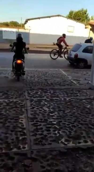 Yullalol - Video #9398