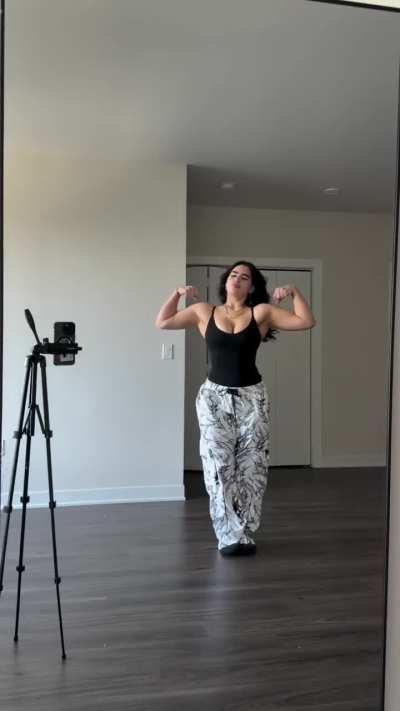 Holy shit, let's cum for her