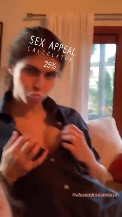Alexandra Daddario (@alexandradaddario)