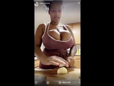 From her OF story🥴