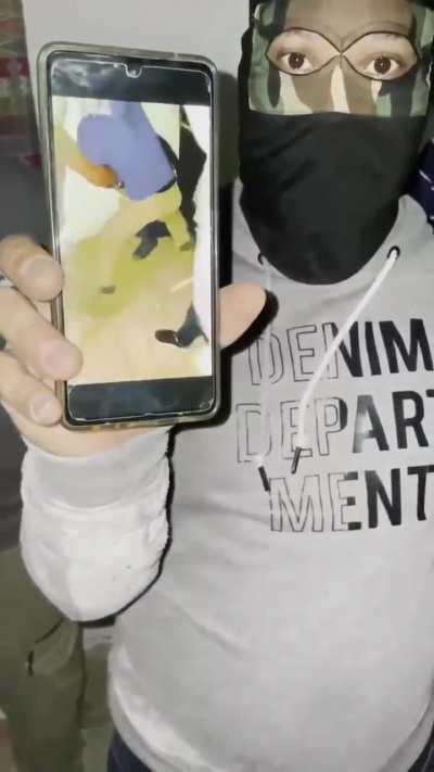 Palestinians in Khan Younes, southern Gaza, beat up a Palestinian police officer, apparently due to stealing food from aid packages