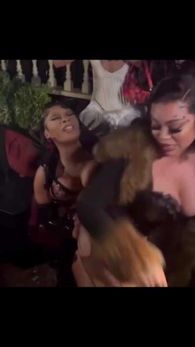 Latto & Meg Hottieween (2022)