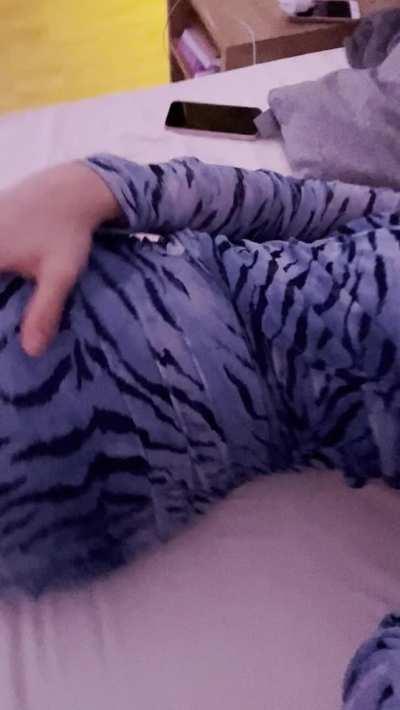 i might look like an innocent 18yo but my thoughts are d*rty - can i be ur fuckdoll?