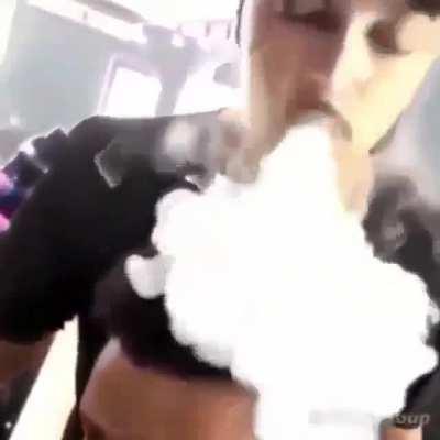 💨
