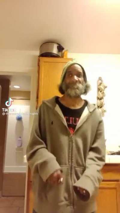 Someone please save unc from the Percs 😭