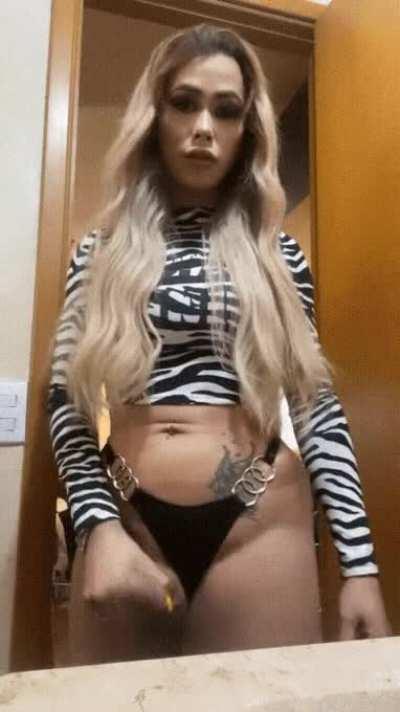 LETICIA RODRIGUES YOU TEMPTING ME 💖💖