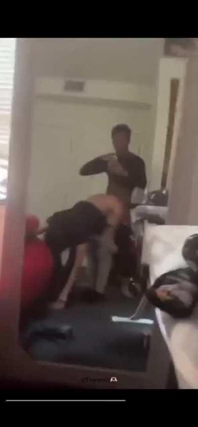 wassam Gangers, look at this nasty lil hoe getting her shit beat in, she can't een keep grip nomo 🤣🤣. hmu, follow me for more content and deals, I got bundles for $6- $10 Links (100+ videos)