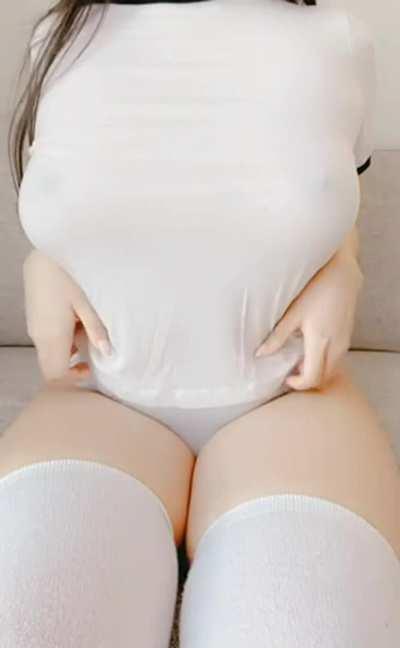 I’d rather be bouncing on your dick 💕