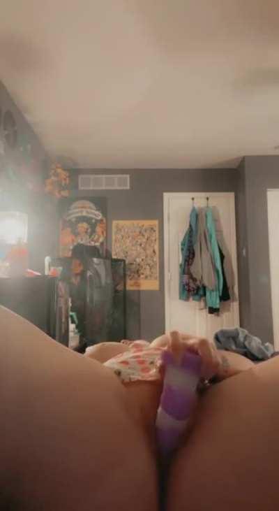 Describe your reaction with 1 emoji