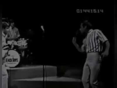 Brian kills myglove???!!!!!?????!!!!!!!!!!!!?!?