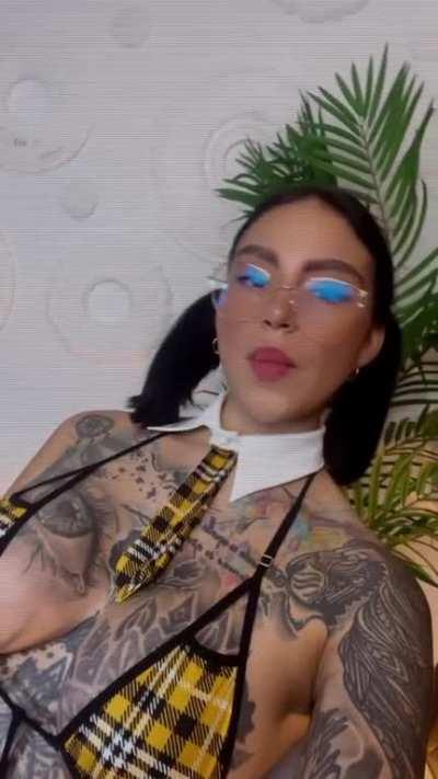 Don’t see many mexican girls here.. so here I am!