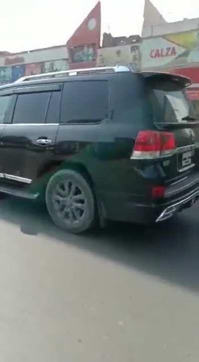 HMJB while I drive Parado on the road.