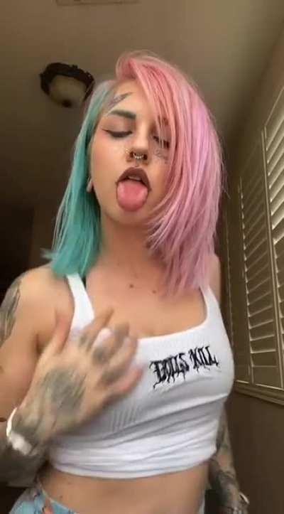 BabyGoth Twerk Hot 🍑😋