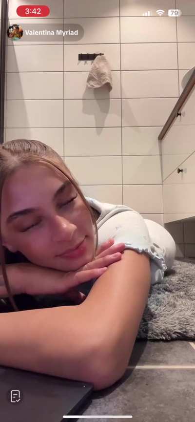 Valentina myriad soles on live