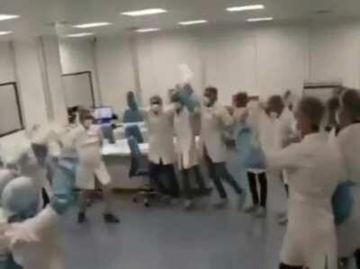 Imagine going to the hospital and finding this 😂