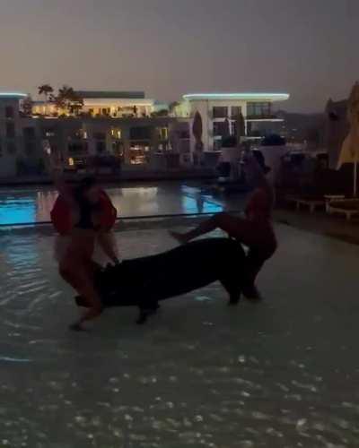 Random Edwina Adventures 💅