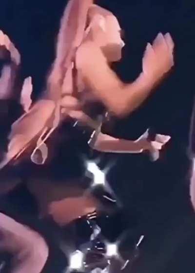 She knows what she’s doing 🍑