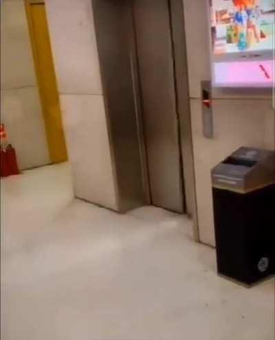 Elevator of death ? nope...