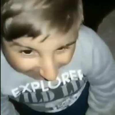 Manitayla evde teksindir ama vermiyordur