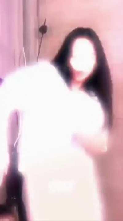 I found this on Instagram and tried another song