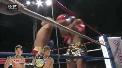 Takeru pummeling Taiga