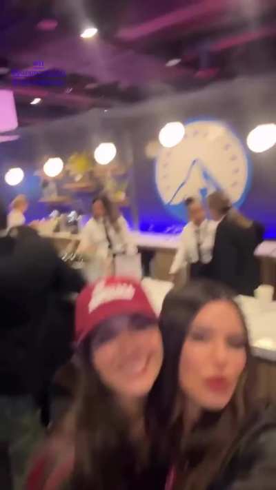 Victoria Justice and Madison Grace