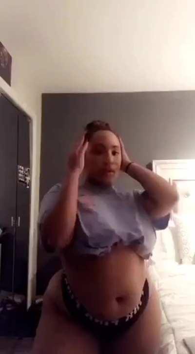 Mynameskathrynn rubbing on her sexy body 