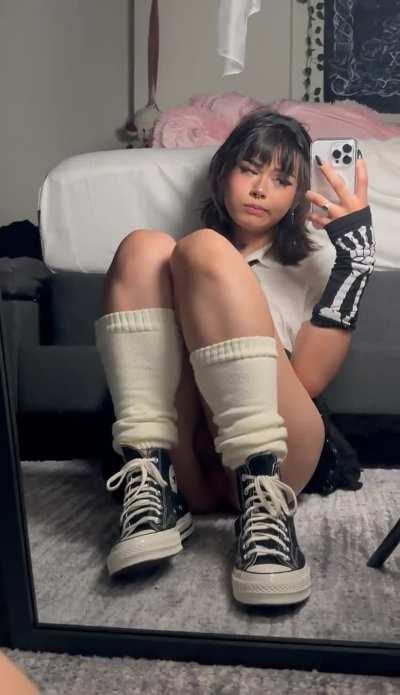 Am i cute enough to make a straight guy guess?