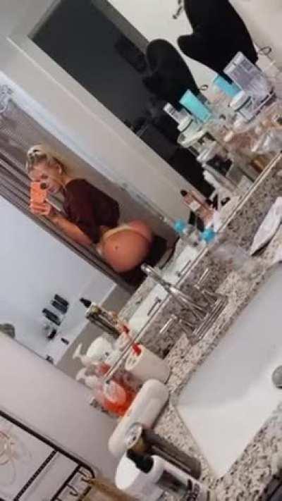 my fuckdoll ass in desperate need of a pounding