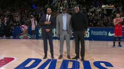 [Highlight] Magic Johnson, Ben Wallace and Rip Hamilton are given a huge ovation at the Paris game