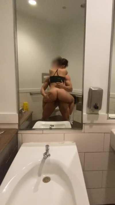 I got caught by the mall manager after this 💀