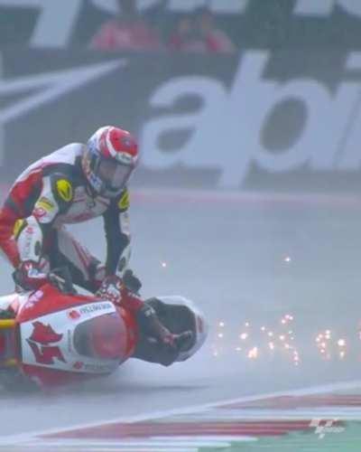 Pro motorcycle racer Tetsuta Nagashima goes surfing