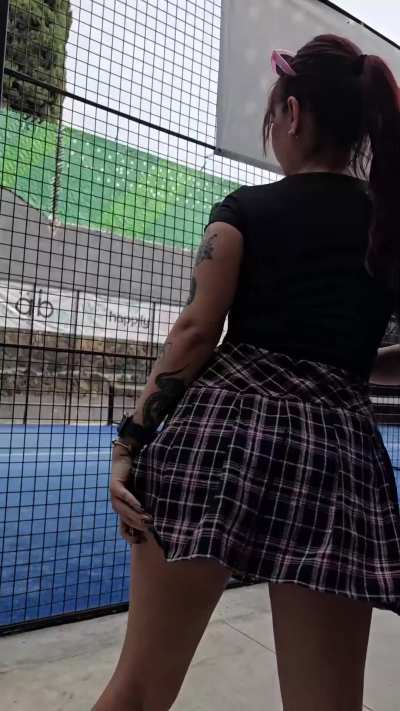 Flashing at padel practice