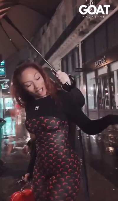 Megan in Paris 😍😍She is so Fly 🔥