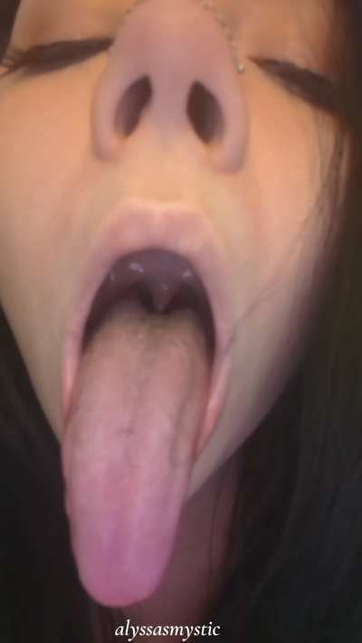 beg for my tongue 😛