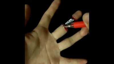 Simple finger painting illusion