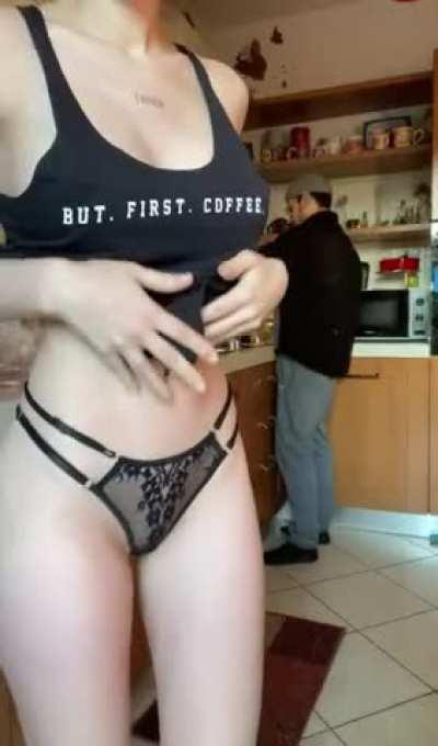 Recording for Reddit and teasing my bf while he cooks lunch❤️❤️😇😇