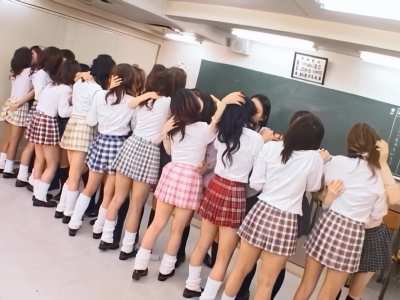 [DVDPS-881] Classroom full of students kissing