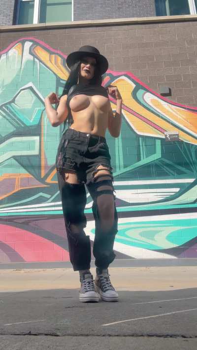 I like to expose my tits in public