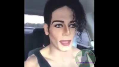 estava aposentado desde a morte da antiga capital r/orochinho mas agora voltarei a produzir memes