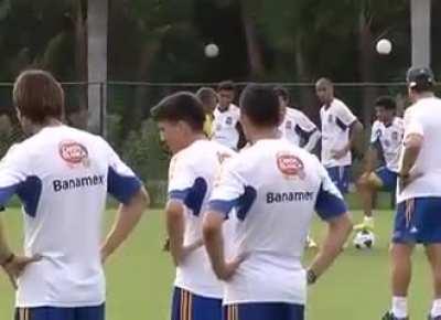 That time Tuca Ferretti bitched out his players during a preseason training. After showing them how to do a training exercise, he walks out in disgust after they do it wrong again..😭😭😂😂