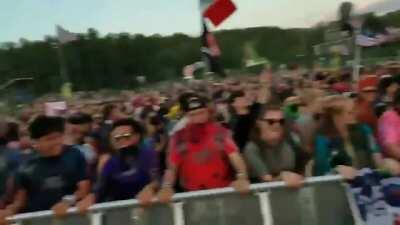 Menu soundtrack got me like