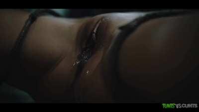 Ellie Luna Filled Up By Tentacle Load 