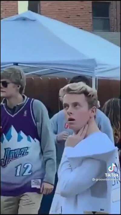 Dudes tryna make sure he's not dying lol