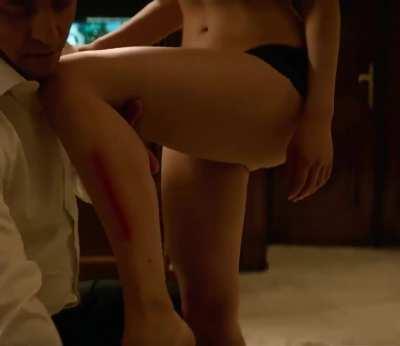 Jennifer Lawrence has such a sexy body