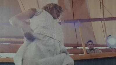 Margot Robbie boob in Babylon, was Samara Weaving her Body Double?