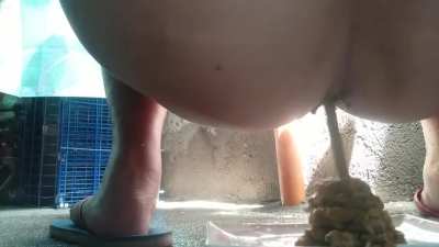 Do you like watching me squat? [F]