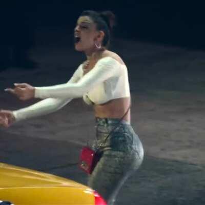 The Cab Scene [Taken from 4K Source, Brightened, Cropped & Tracking]